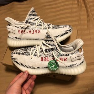 Yeezy 350 Zebra